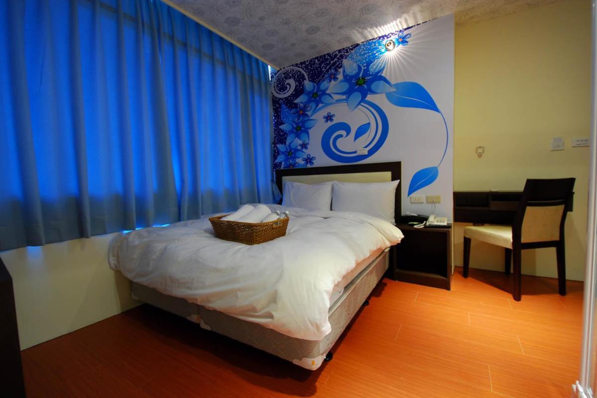 Happiness Inn Тайпей Екстериор снимка